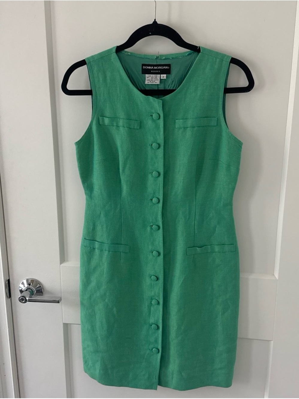 Donna Morgan Bright Green Sleeveless Button-Front Sheath Dress